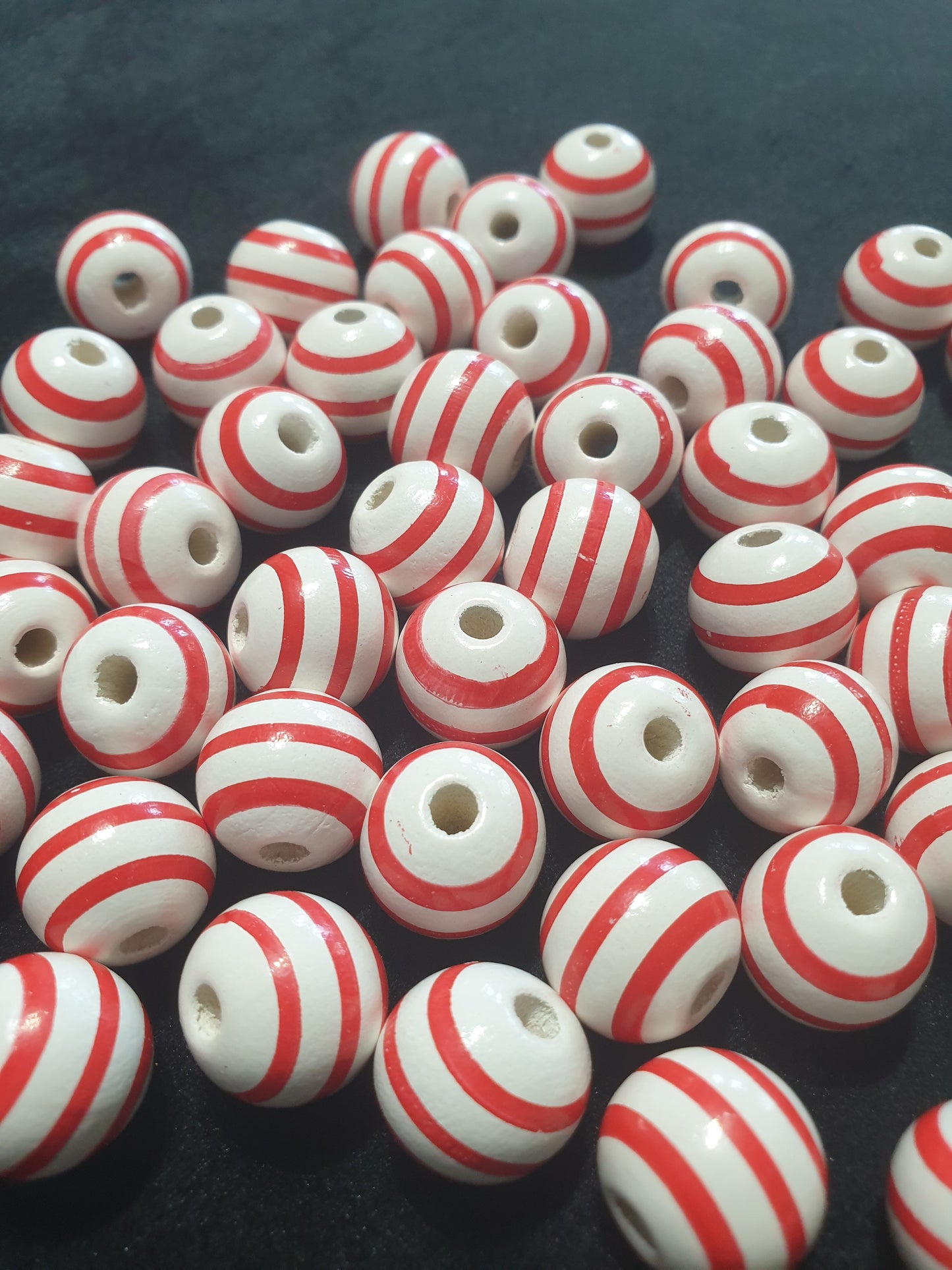 Round Striped red and white Valentine Beads, 16mm wooden beads