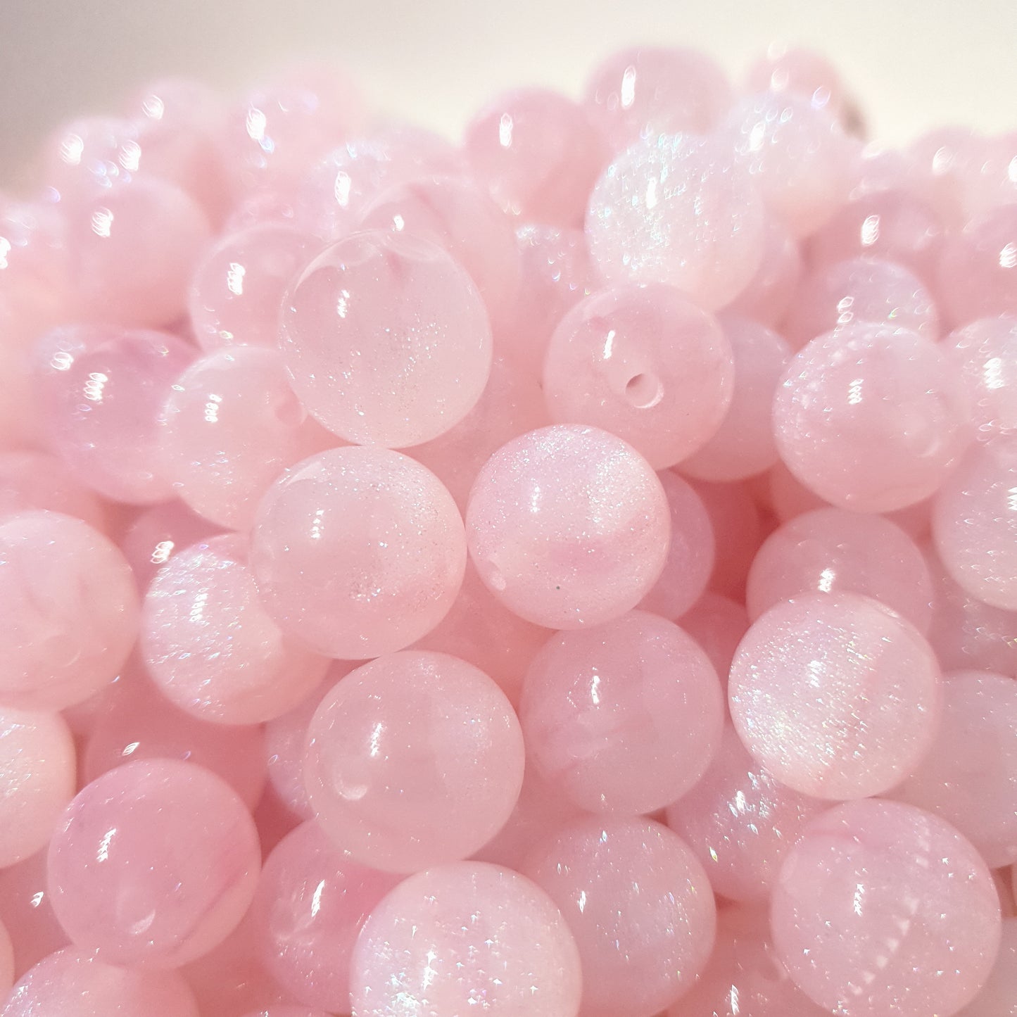 Round Pink Glitter beads. 16mm. Many colours in this collection. Perfect for your jewellery and beaded blanks.