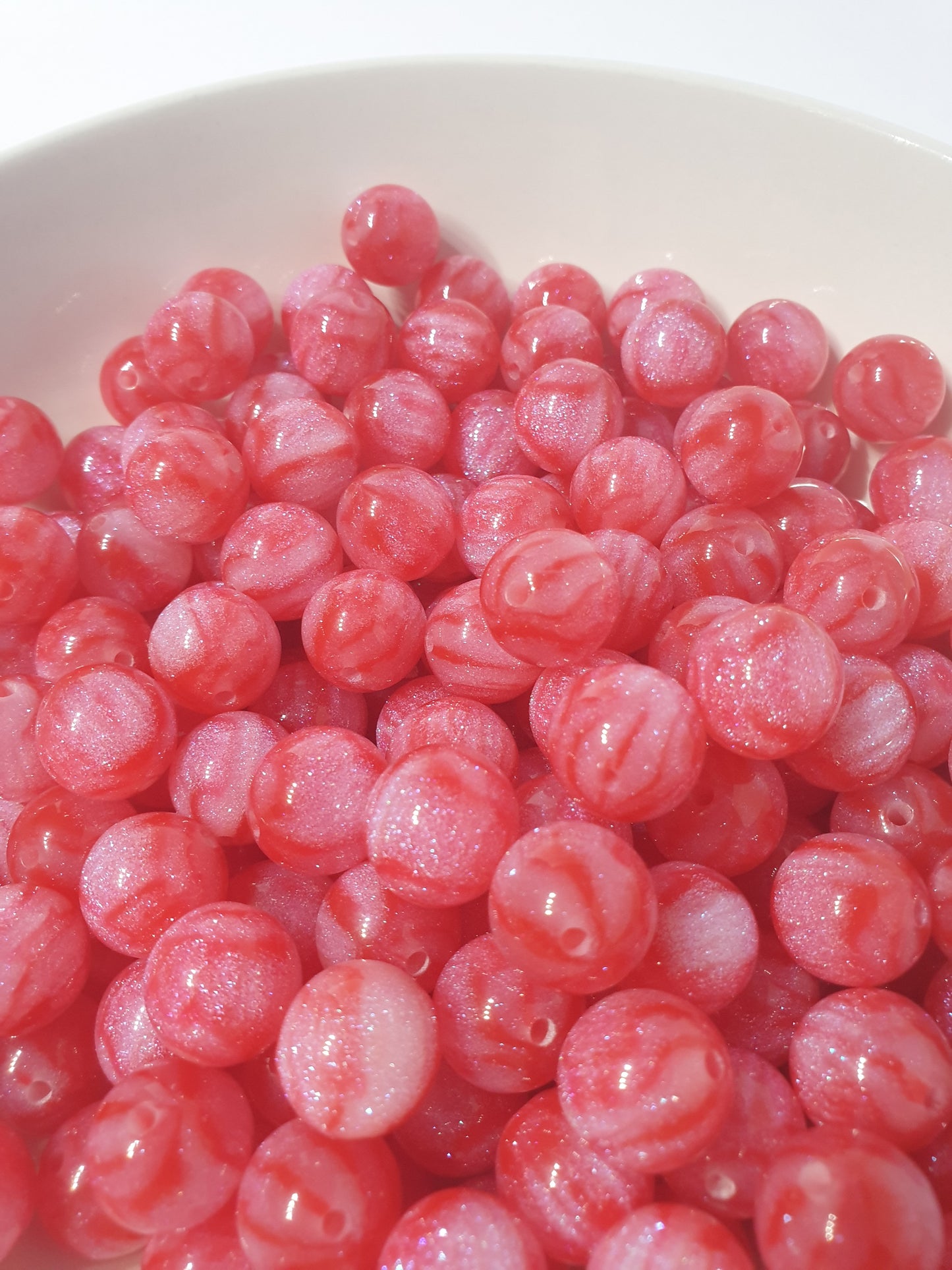 Round Red Glitter beads. 16mm. Many colours in this collection. Perfect for your jewellery and beaded blanks.