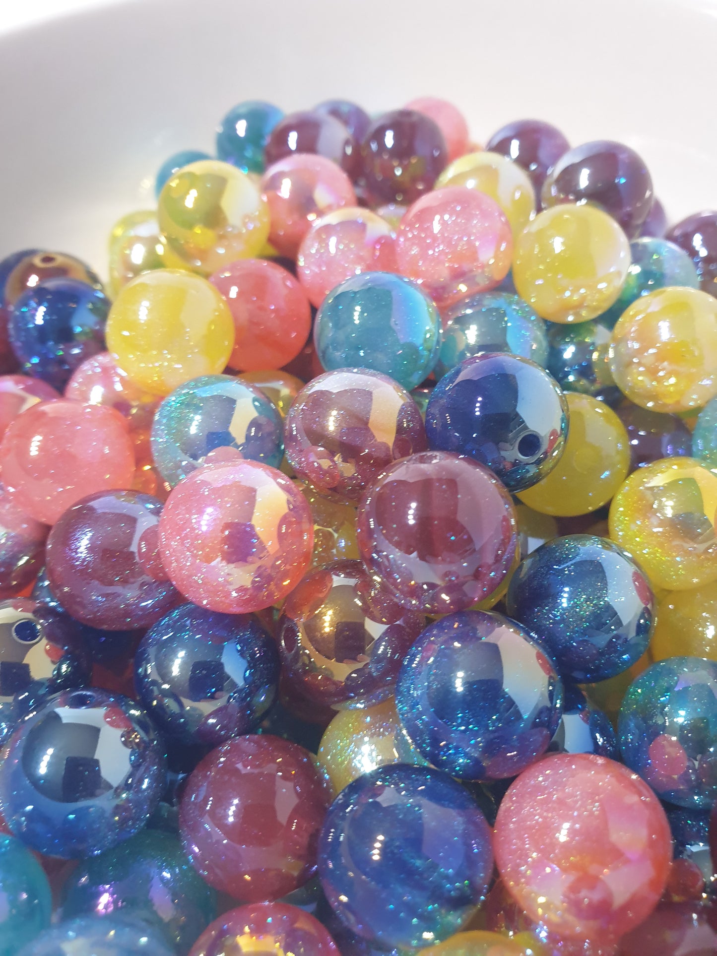 Round Glitter Mix beads. 16mm mix. Ideal for all your crafty blanks.